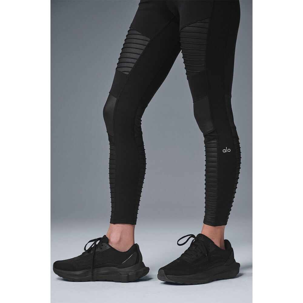 Alo Yoga Moto Leggings Womens Size S Black Airbrush 7/8 High-Waist Moto - Picture 3 of 8